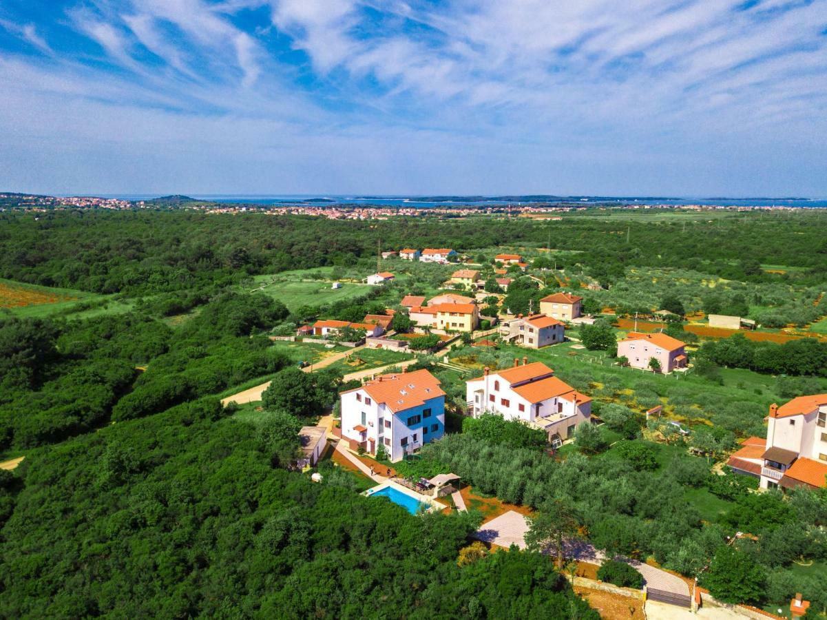 Holiday Home Mara Fondole Exterior foto